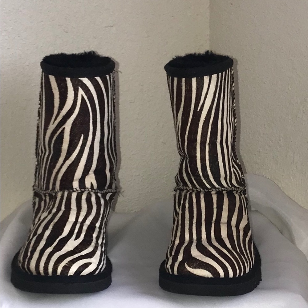UGG Short Exotic Zebra print pony hair boots. Size 6 GUC - Picture 4 of 12